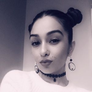 Meet your Posher, Monique